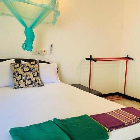 Lal Home Stay Sigiriya Buitenkant foto