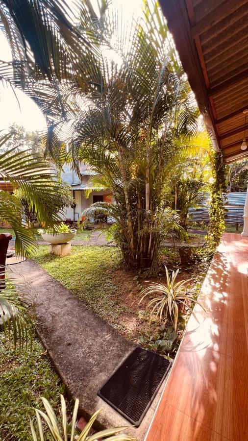 Lal Home Stay Sigiriya Buitenkant foto