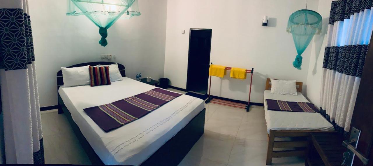 Lal Home Stay Sigiriya Buitenkant foto